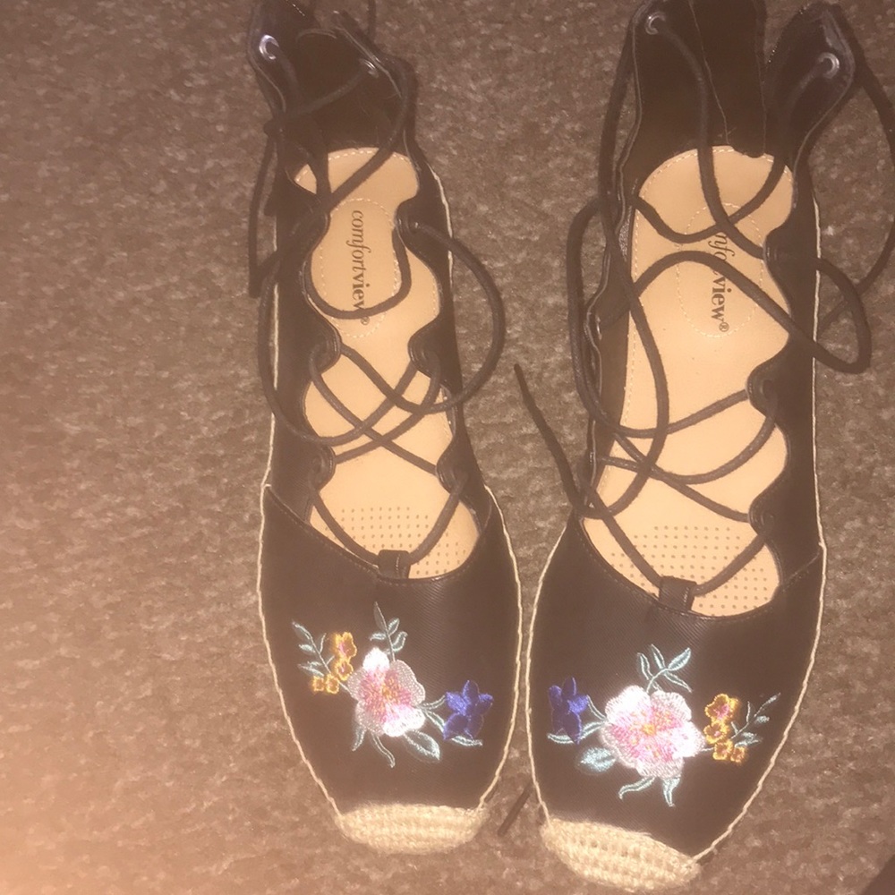 Women’s floral espadrille